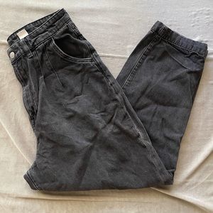 H&M Tapered Leg Black Jeans Size 4P